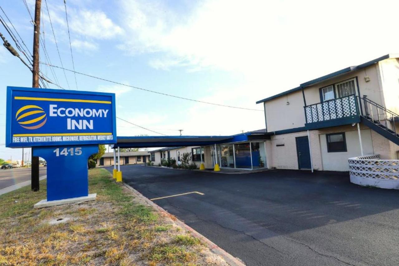 Economy Inn Kingsville Esterno foto